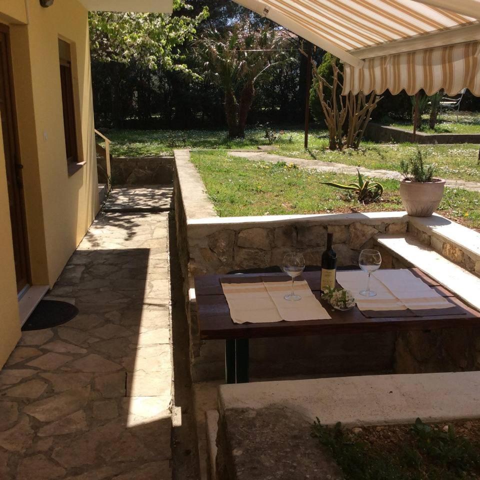 Mediterranean Holiday House & Apartments Kotor Ngoại thất bức ảnh