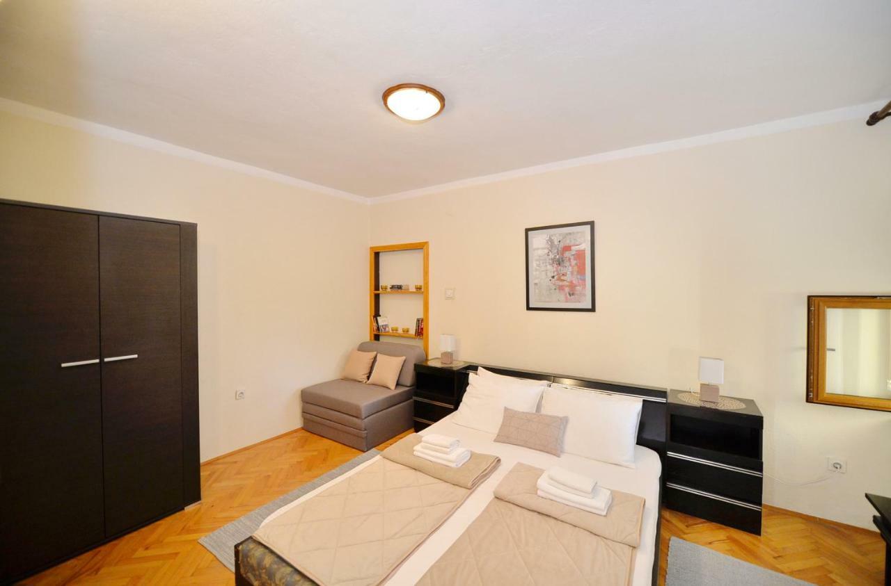 Mediterranean Holiday House & Apartments Kotor Ngoại thất bức ảnh