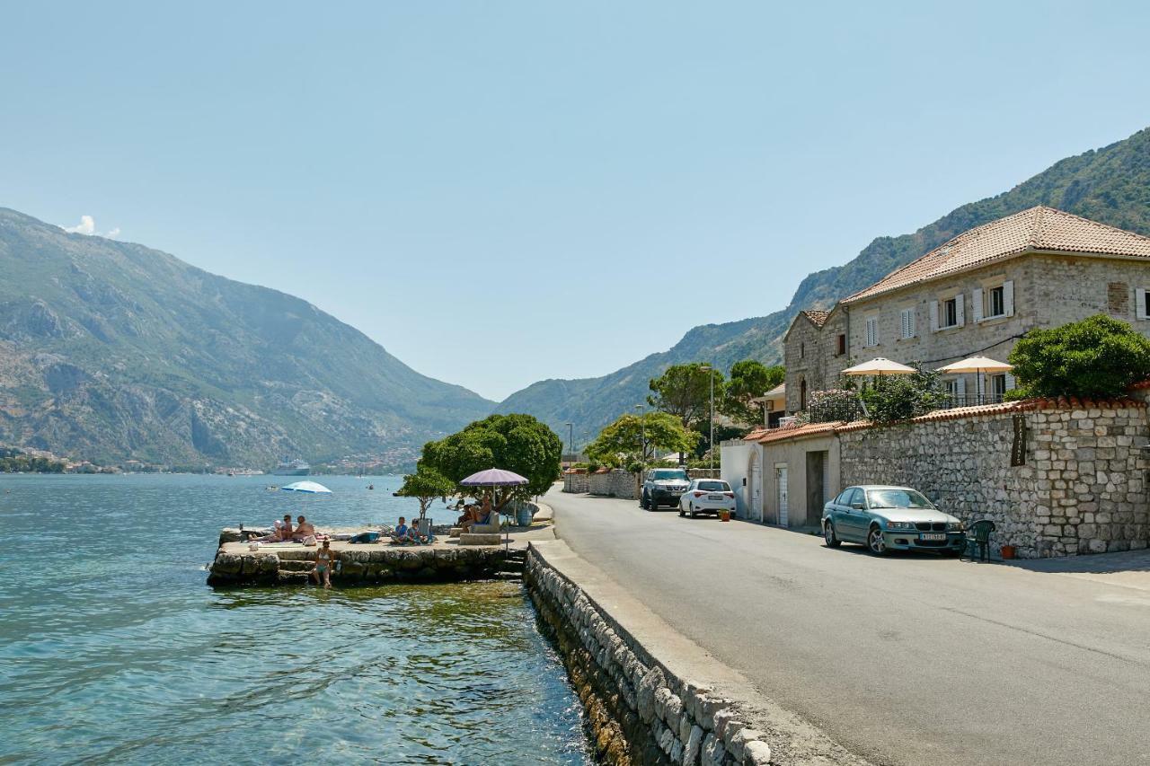 Mediterranean Holiday House & Apartments Kotor Ngoại thất bức ảnh