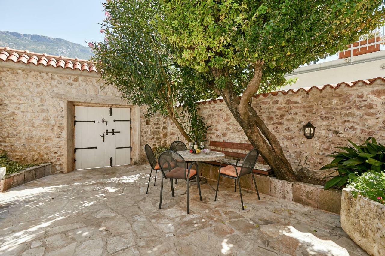 Mediterranean Holiday House & Apartments Kotor Ngoại thất bức ảnh