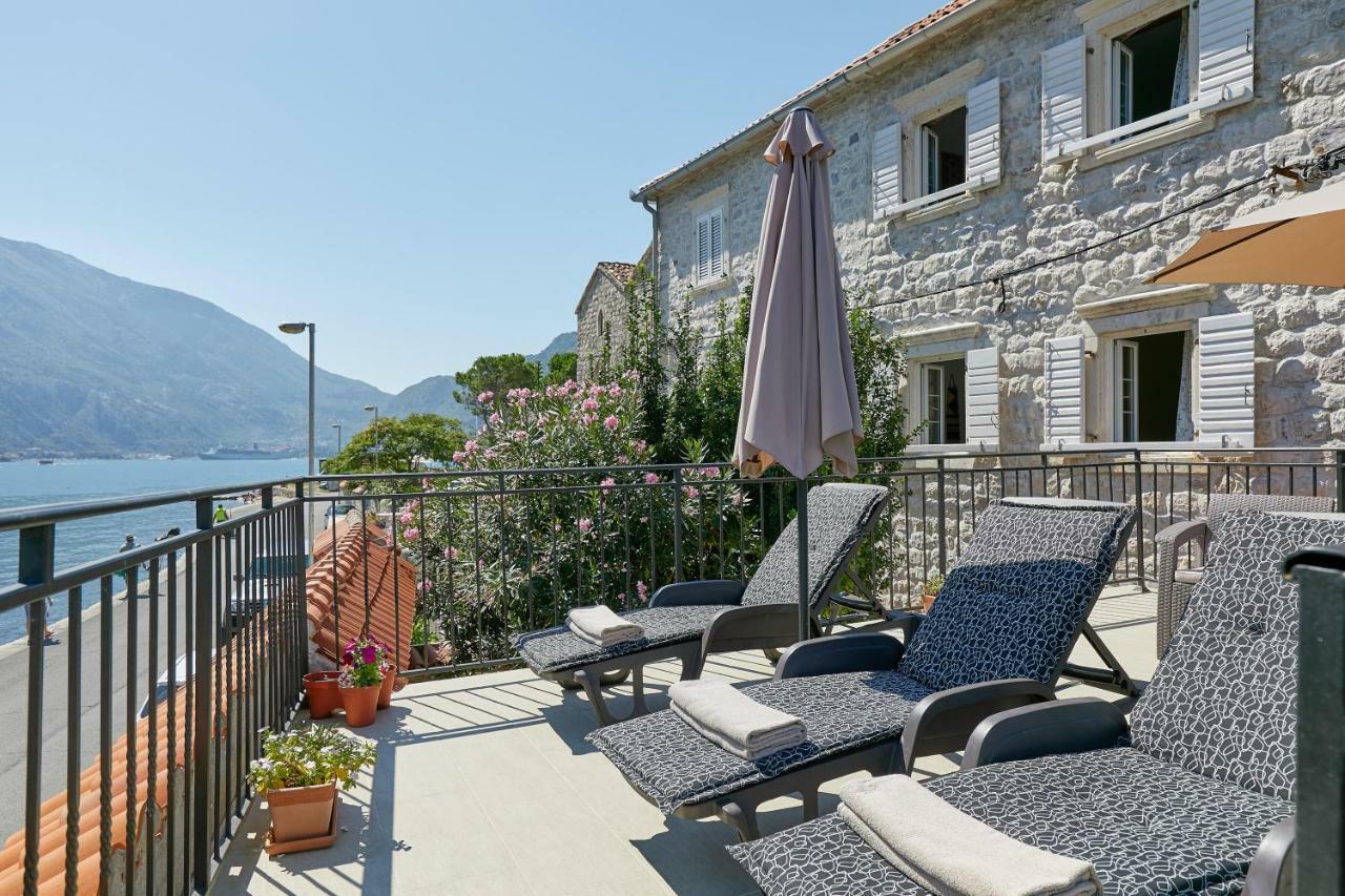 Mediterranean Holiday House & Apartments Kotor Ngoại thất bức ảnh