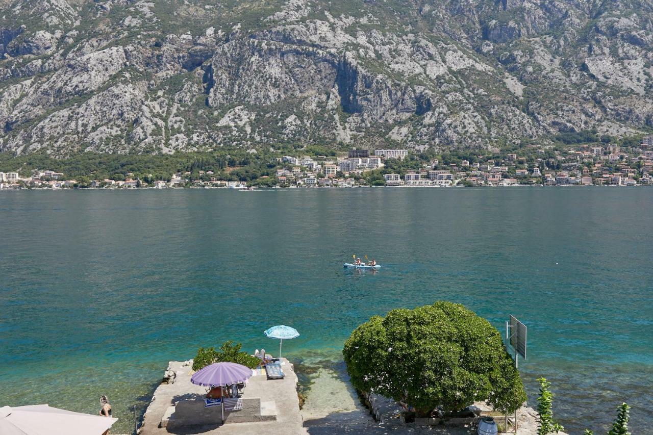 Mediterranean Holiday House & Apartments Kotor Ngoại thất bức ảnh