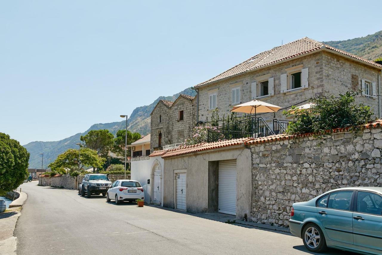 Mediterranean Holiday House & Apartments Kotor Ngoại thất bức ảnh
