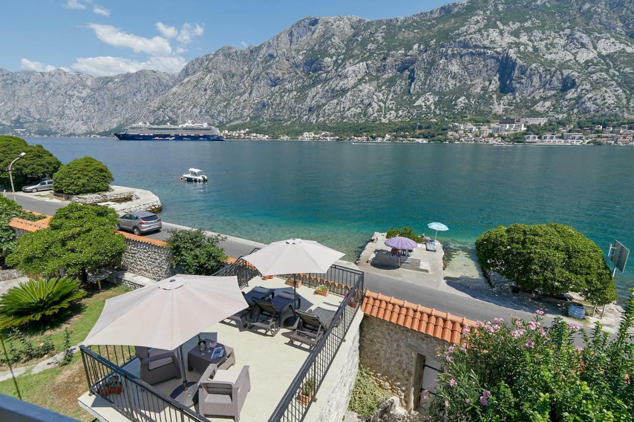 Mediterranean Holiday House & Apartments Kotor Ngoại thất bức ảnh
