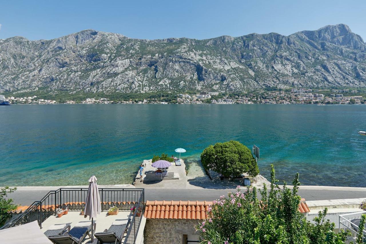 Mediterranean Holiday House & Apartments Kotor Ngoại thất bức ảnh