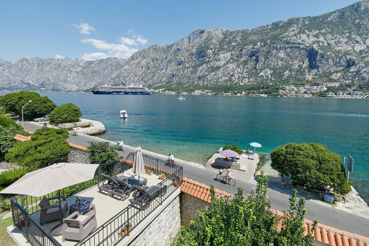 Mediterranean Holiday House & Apartments Kotor Ngoại thất bức ảnh
